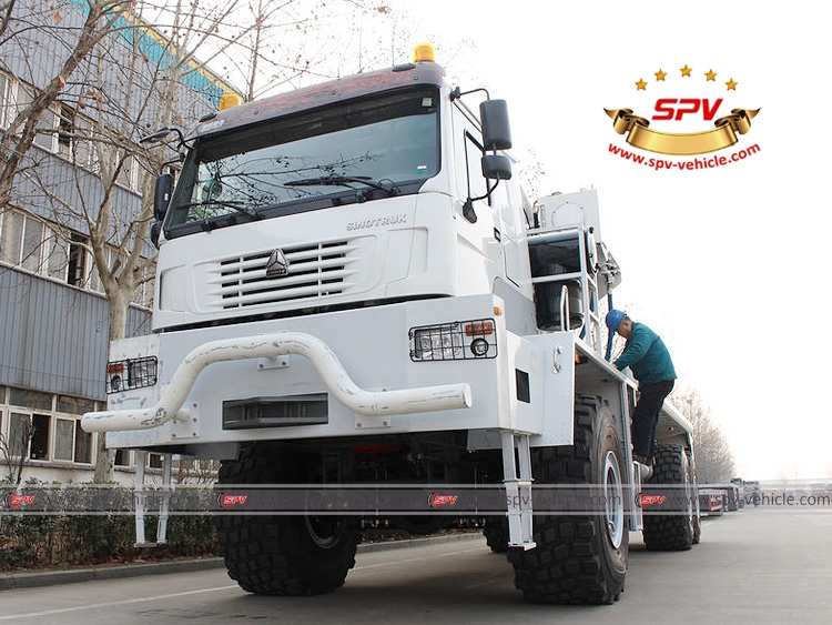 600 Hp Power Sinotruk Tractor Head-LF 600 Hp Power Sinotruk Tractor Head-LF